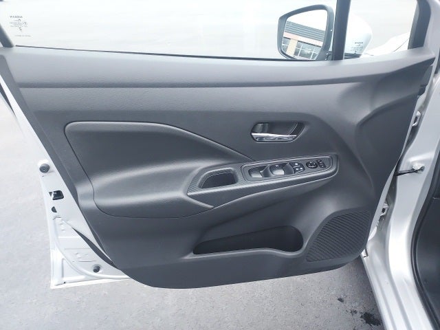 2023 Nissan Versa 1.6 SV