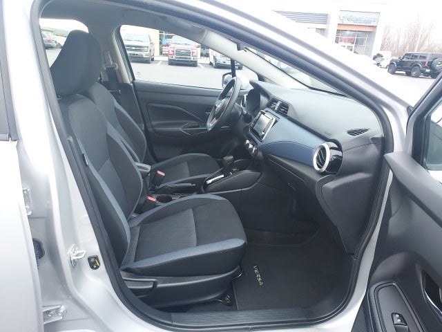 2023 Nissan Versa 1.6 SV