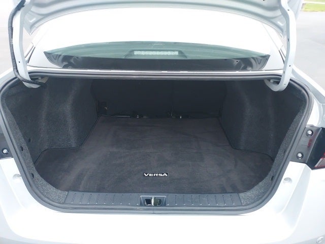 2023 Nissan Versa 1.6 SV