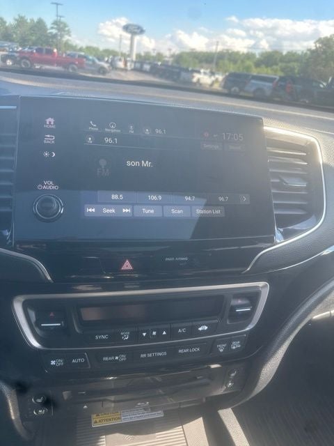2021 Honda Pilot Touring 7 Passenger