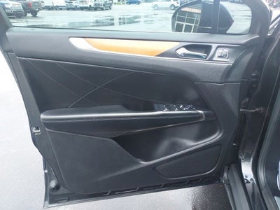 2015 Lincoln MKC Base