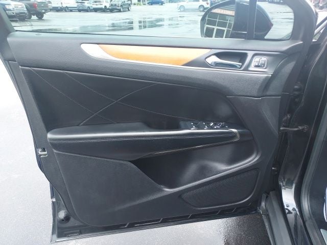 2015 Lincoln MKC Base