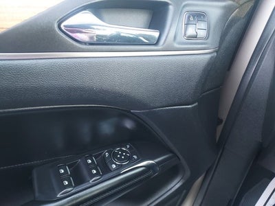2015 Lincoln MKC Base