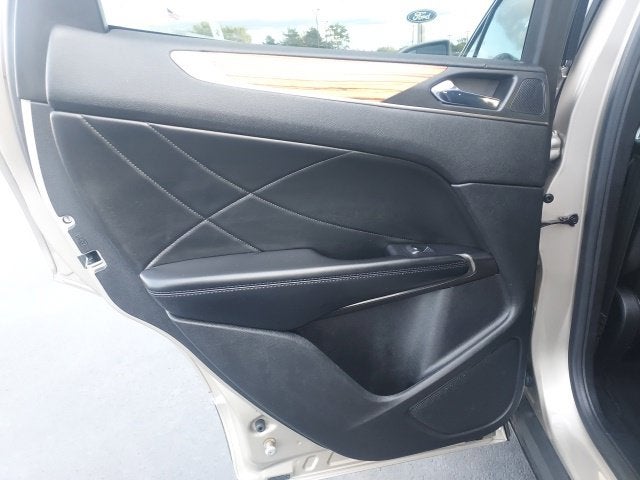 2015 Lincoln MKC Base
