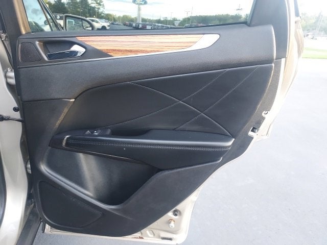 2015 Lincoln MKC Base