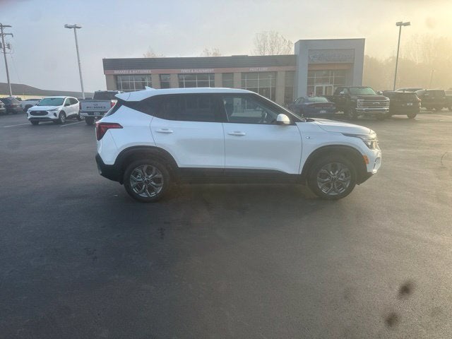 2025 Kia Seltos LX